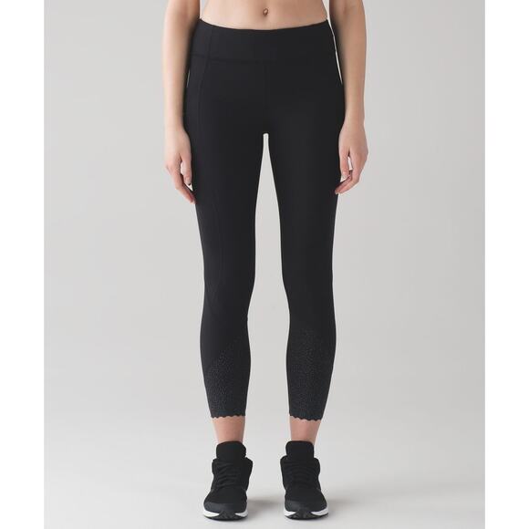 Lululemon Tight Stuff Tight II Womens 8 Black Gray Reflective Dots Scallop Hem - Picture 2 of 11